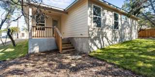 Gorgeous Newer Home with Country Feel in Lago Vista - Luxe life by the Lake Gallery 5