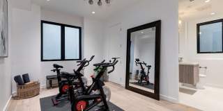 16879 Mooncrest Dr Gallery 53