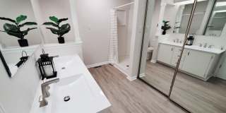 Room in 6 Bedroom Home at Henslowe Dr Gallery 54