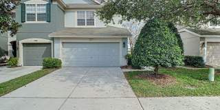 Spacious Three Bedroom Townhouse Gallery 1