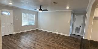 1320 South 35th Street Gallery 1