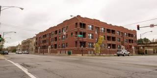 5901 S Michigan Ave Gallery 23