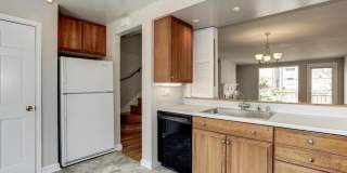 2531 QUEEN ANNES Lane NW Gallery 12