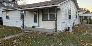 Freshly Painted 4 Bedroom Bungalow/ Vouchers Welcome Gallery 1