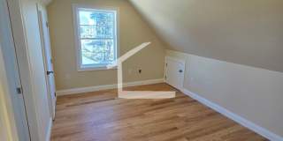 3-bed, 3-bath Townhouse in Brighton - 2 Parking Spots Incl! Gallery 10