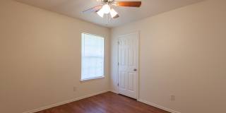 17405 Bronze Lane Gallery 24