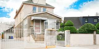 24-10 Gillmore Street unit: 2 Gallery 1