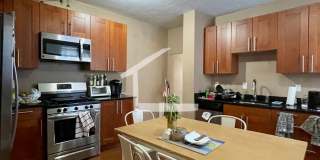 Charming 5 Bedroom-No Broker Fee Charming 5 Bedroom-No Broker Fee Gallery 1