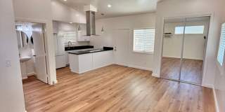 New Beach Bungalow Studio – Fire Mountain, South Oceanside Gallery 1