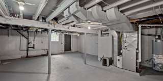 Stunning 3 bedroom home in Carrick available August 15! Gallery 20