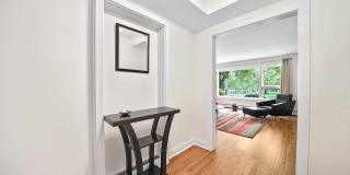 2545 W Lunt Avenue Gallery 20