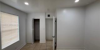 1149 W 26th St Gallery 21