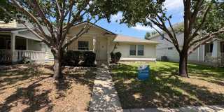 Charming 2 Bed/2 Bath Cottage in Cedar Park Gallery 1