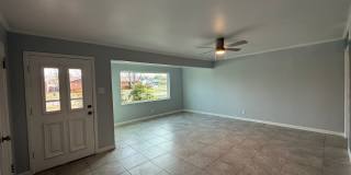 Renovated 3 bedroom, 2 bath home in College Hills AVAILABLE NOW! Gallery 7