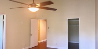 Beautiful and spacious multilevel townhouse in model home condition Gallery 25