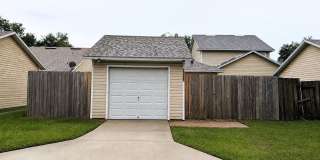 Adorable 2 bedrooms 2 baths recently remodeled rental home available in Groveland Gallery 1