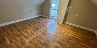 2403 North Clinton Street Gallery 16