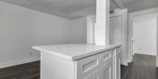 Bright & Updated 2BR Bottom Unit Duplex | White Kitchen & Stainless Appliances in Saint Petersburg Gallery 11