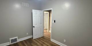 3138 Seymour Avenue - Down Gallery 13