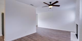 304 John Nance Garner Cir Unit #A2 Austin, TX 78753 Gallery 4