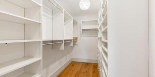 784 Dover Street Gallery 10