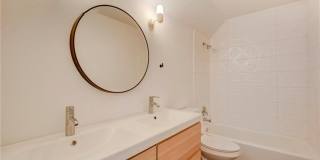 Light and Spacious Modern 3 bedroom Gallery 16
