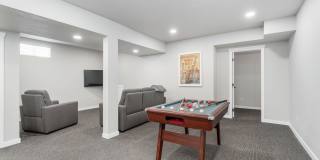 FURNISHED HOUSE! Short or Long Term! Large Newly Renovated Fully Furnished Modern 5 Bedroom Home with 3 Separate Living Rooms! Gallery 32