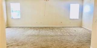 1101 Van Loon Commons Circle Gallery 15