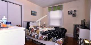 NIce 4 bed in Washington Square Gallery 10