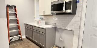 6257-1 West Rosemont Avenue Gallery 5