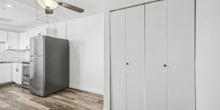 4 weeks of free rent! - Studio Near Grand Canyon University with washer/dryer! Gallery 15