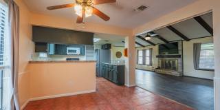 1002 River Oak Gallery 8
