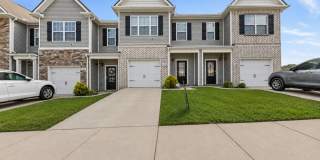 Move-In Special Available! Beautiful Townhome in Ashland City, TN! Gallery 1