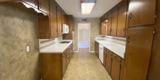 5363 East 28th Street Gallery 7