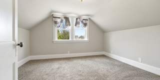 Newly Renovated 2 Bedroom Single Family Home Gallery 16