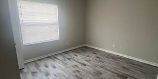 Nice 3 Bedroom 2 Bath Fenced in yard! Gallery 5
