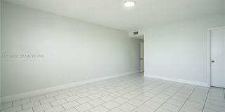 1940 Bay Dr Gallery 18
