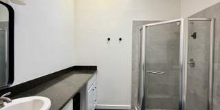 REMODELED HUGE BRIGHT 2400sf 4BR/3.5BA Havenscourt Split Level Home w Cottage AVAIL NOW Gallery 33