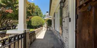 663 Yorkshire Road NE Gallery 84