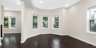 77 Winchester St Gallery 19