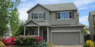 1176 SE Tamora Avenue ~ Beautiful Home with Arbor Roses Amenities! Gallery 1