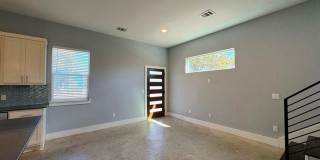 Great, modern 2 bedroom 2.5 bath available in South Austin! Gallery 3