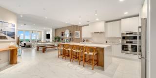 65 N Atlantic Avenue Gallery 28