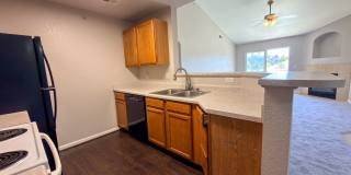 Top-Floor Condo with Vaulted Ceilings, Mountain Views & Garage in Cherry Creek Schools Top-Floor Condo with Vaulted Ceilings, Mountain Views & Garage in Cherry Creek Schools Gallery 9