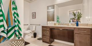Modern 1 BDR in Peloton - Ground Floor - Full Accessible Gallery 19