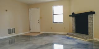 147 Amanda Court Gallery 1