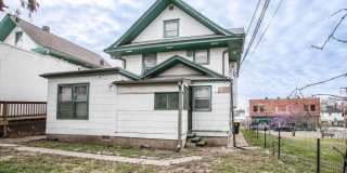 **For Lease: 908 E 31st St – Spacious 5‑Bedroom Historic Home in Central Kansas City** Gallery 6