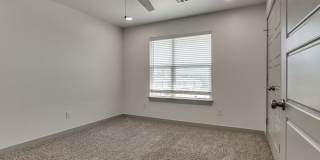 Brand New 3 Bed 2.5 Bath Duplex Includes Office Space (See Contact Info Below) Gallery 50