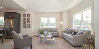 208 Ashley Court Avenue Gallery 17