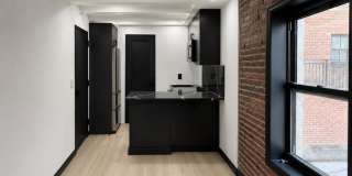 561 Hudson Street Gallery 8